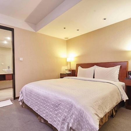 Family Hotel Taipei Csungho Kültér fotó