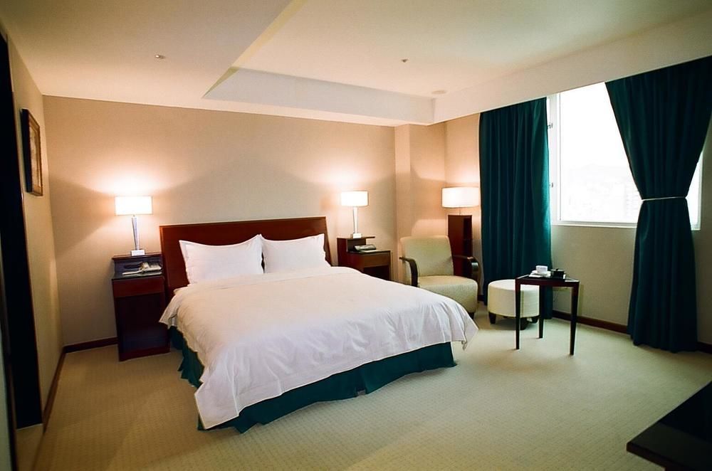 Family Hotel Taipei Csungho Kültér fotó