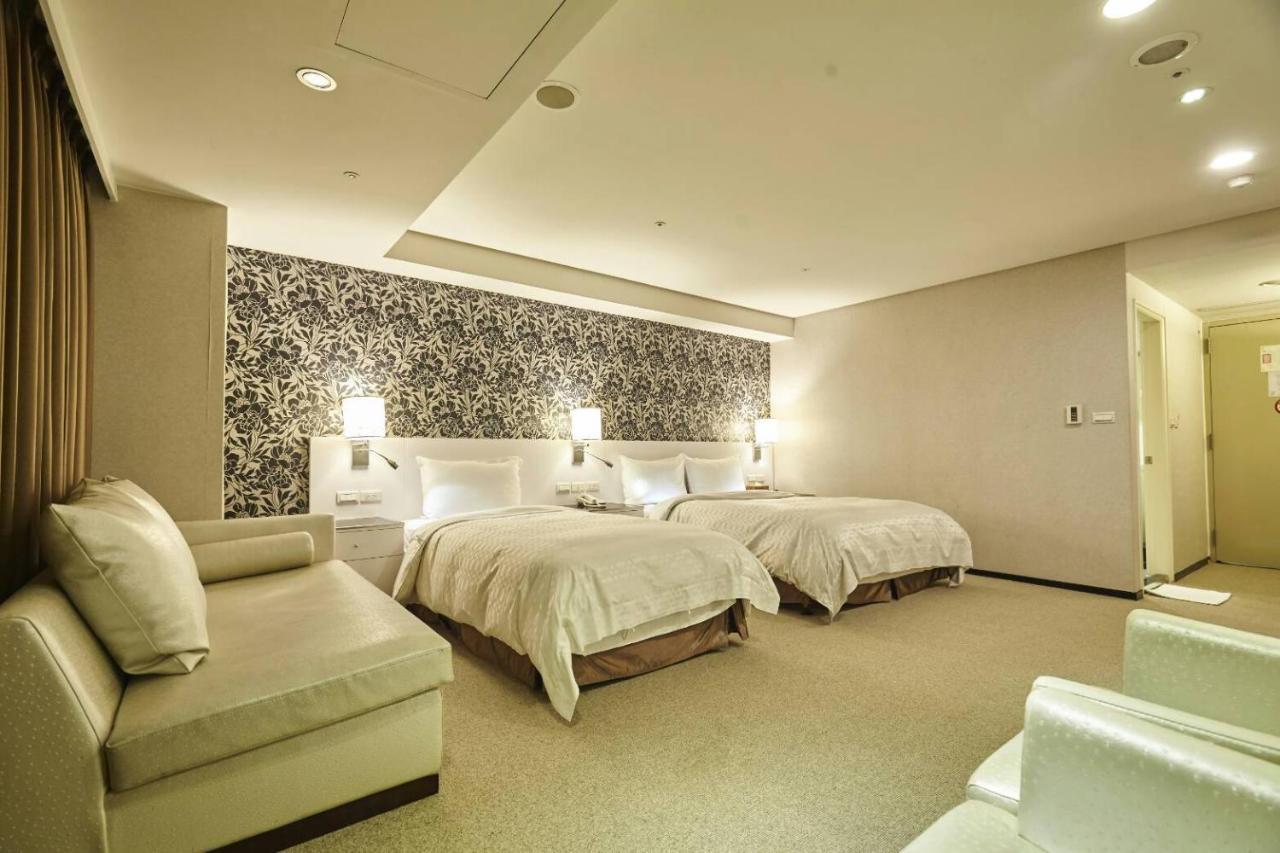 Family Hotel Taipei Csungho Kültér fotó